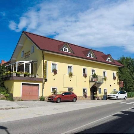 Gostisce Senica Hotel Senovo Luaran gambar