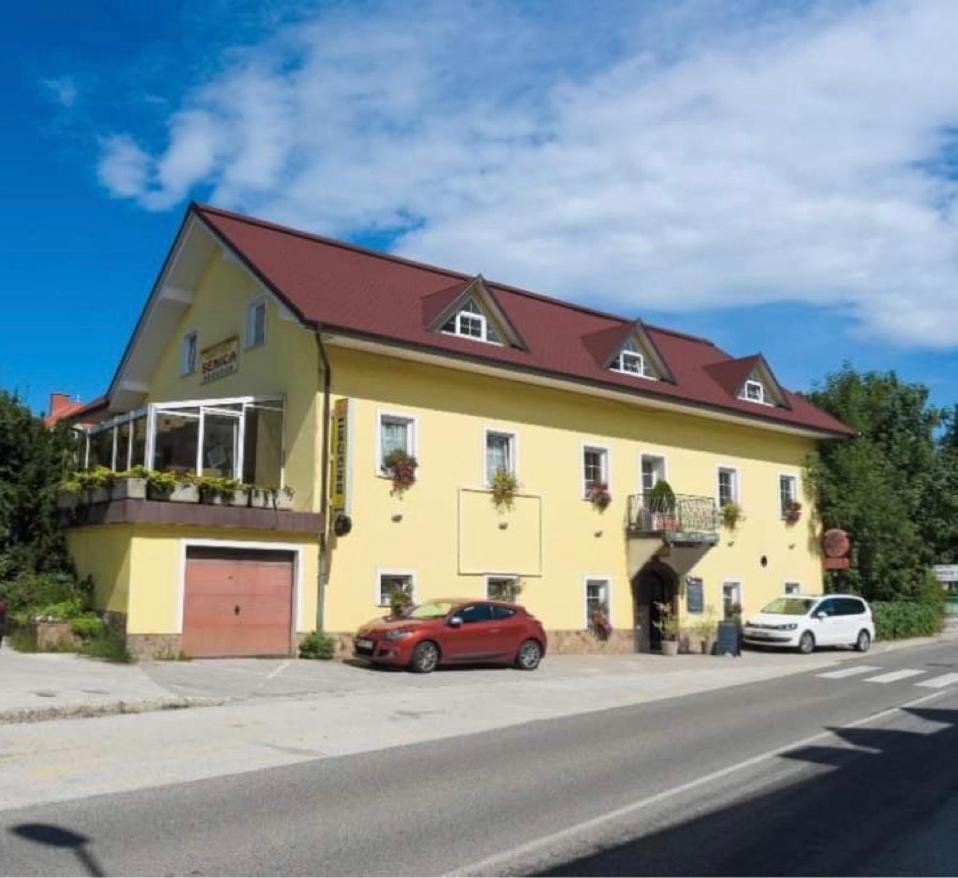 Gostisce Senica Hotel Senovo Luaran gambar