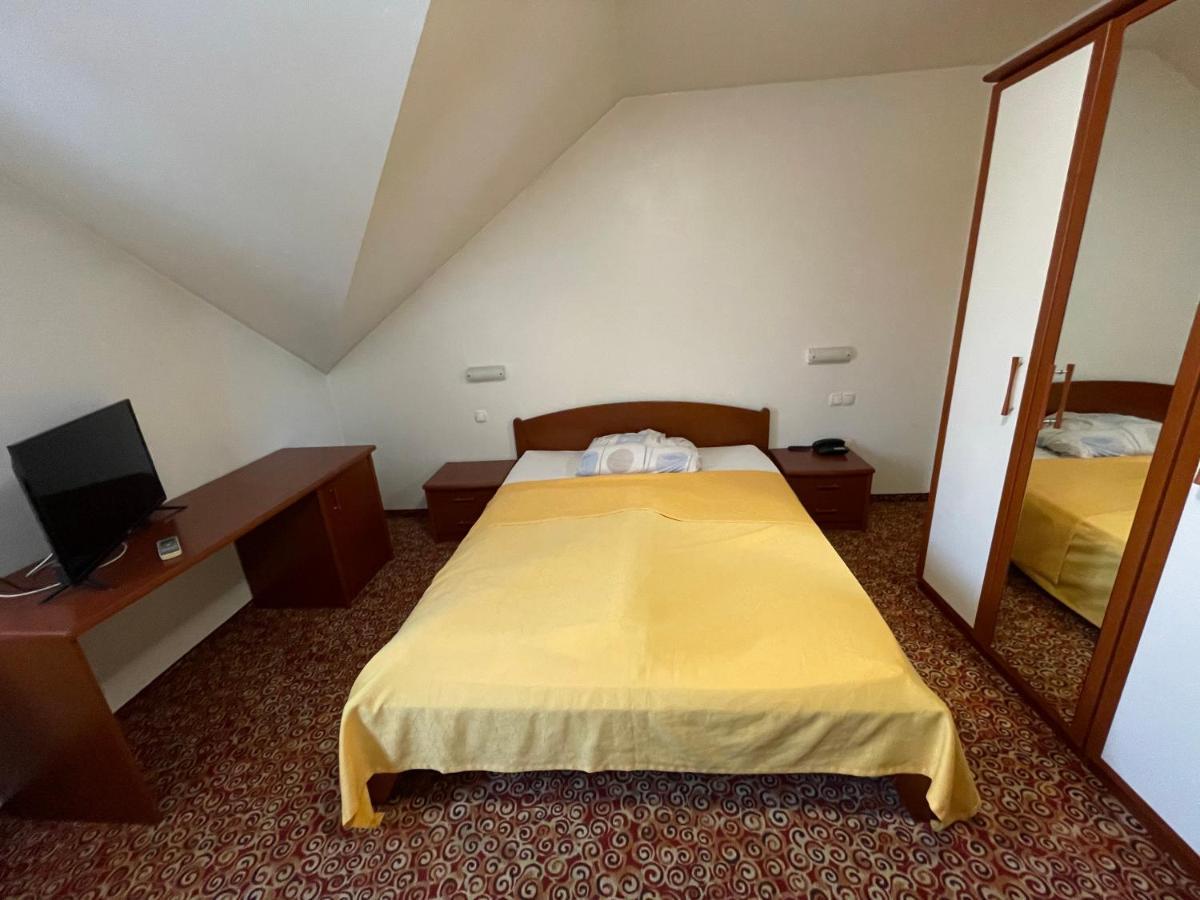 Gostisce Senica Hotel Senovo Luaran gambar