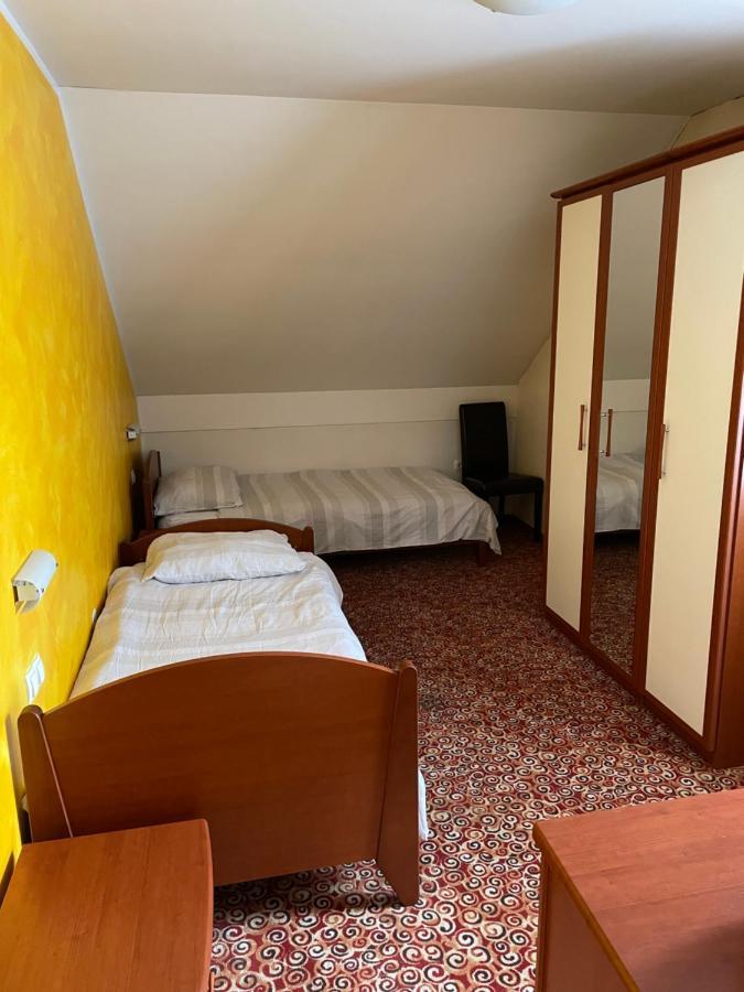 Gostisce Senica Hotel Senovo Luaran gambar