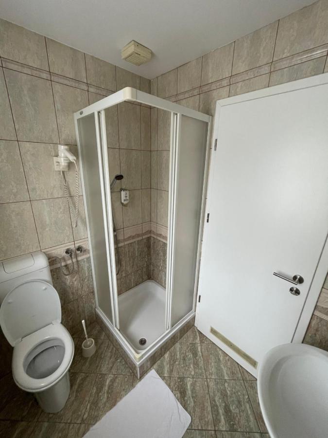 Gostisce Senica Hotel Senovo Luaran gambar