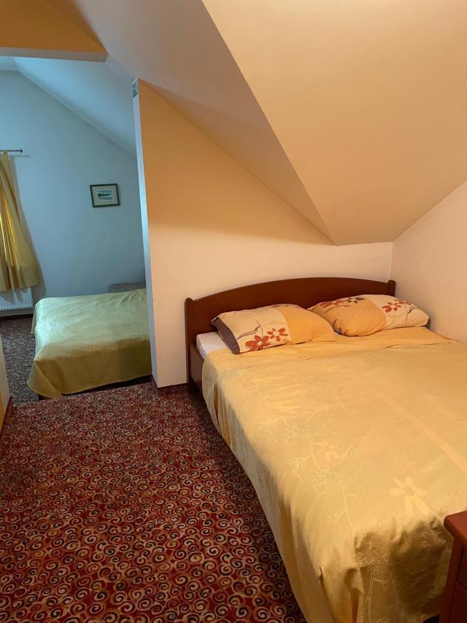 Gostisce Senica Hotel Senovo Luaran gambar